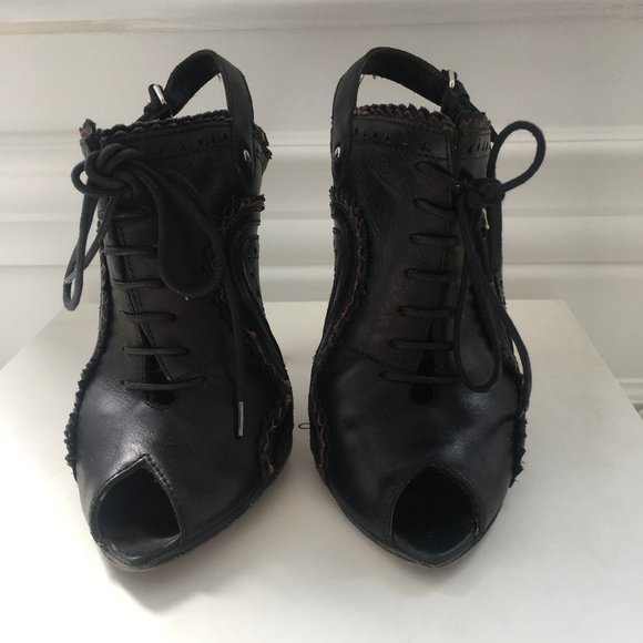Auth Balenciaga Heels - Picture 2 of 4